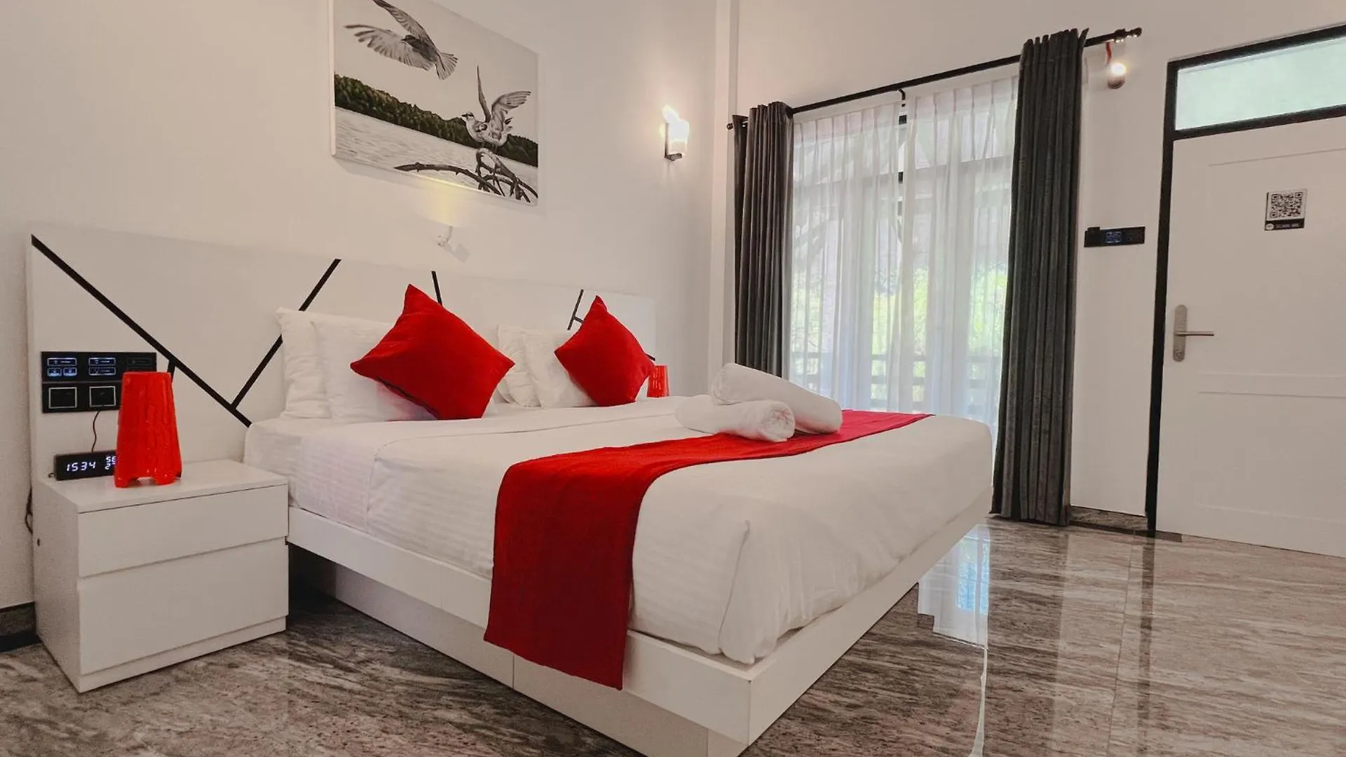 Wetland Resort Negombo Hotel